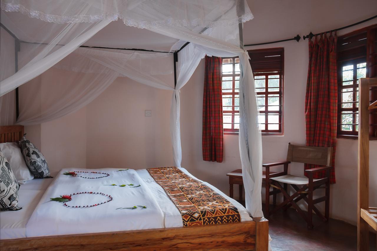 Christina House Bed and Breakfast Arusha Buitenkant foto